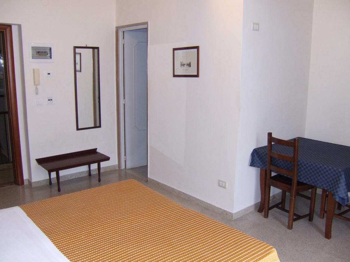 Albergo Lucy Trani Zimmer foto
